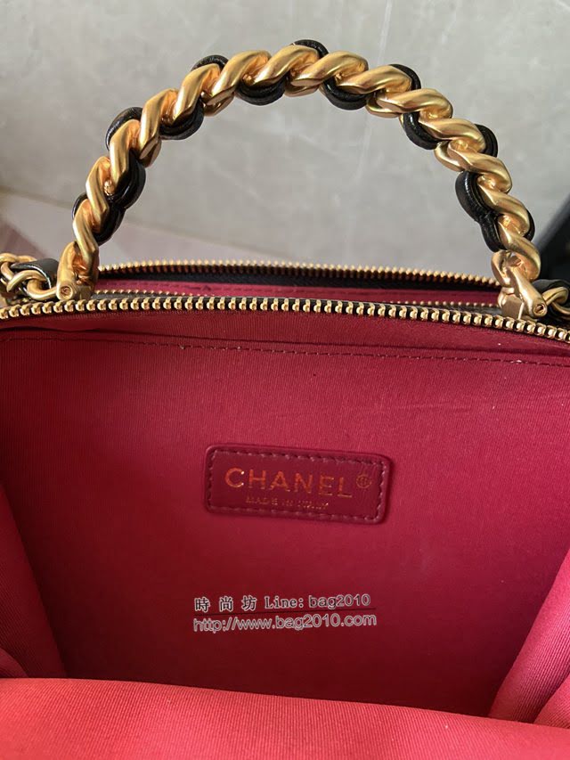 Chanel女包 香奈兒專櫃最新款化妝包 Chanel手提肩背斜挎包 S2179  djc4065